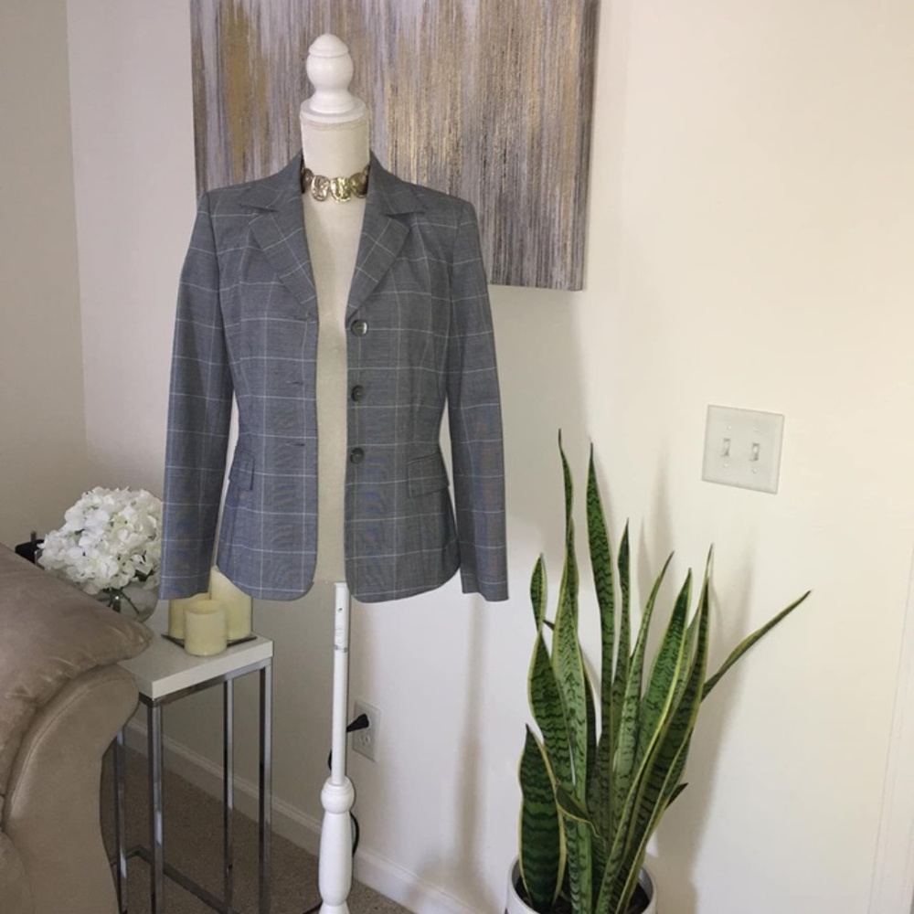 Le Suit size 6 - Picture 1 of 4